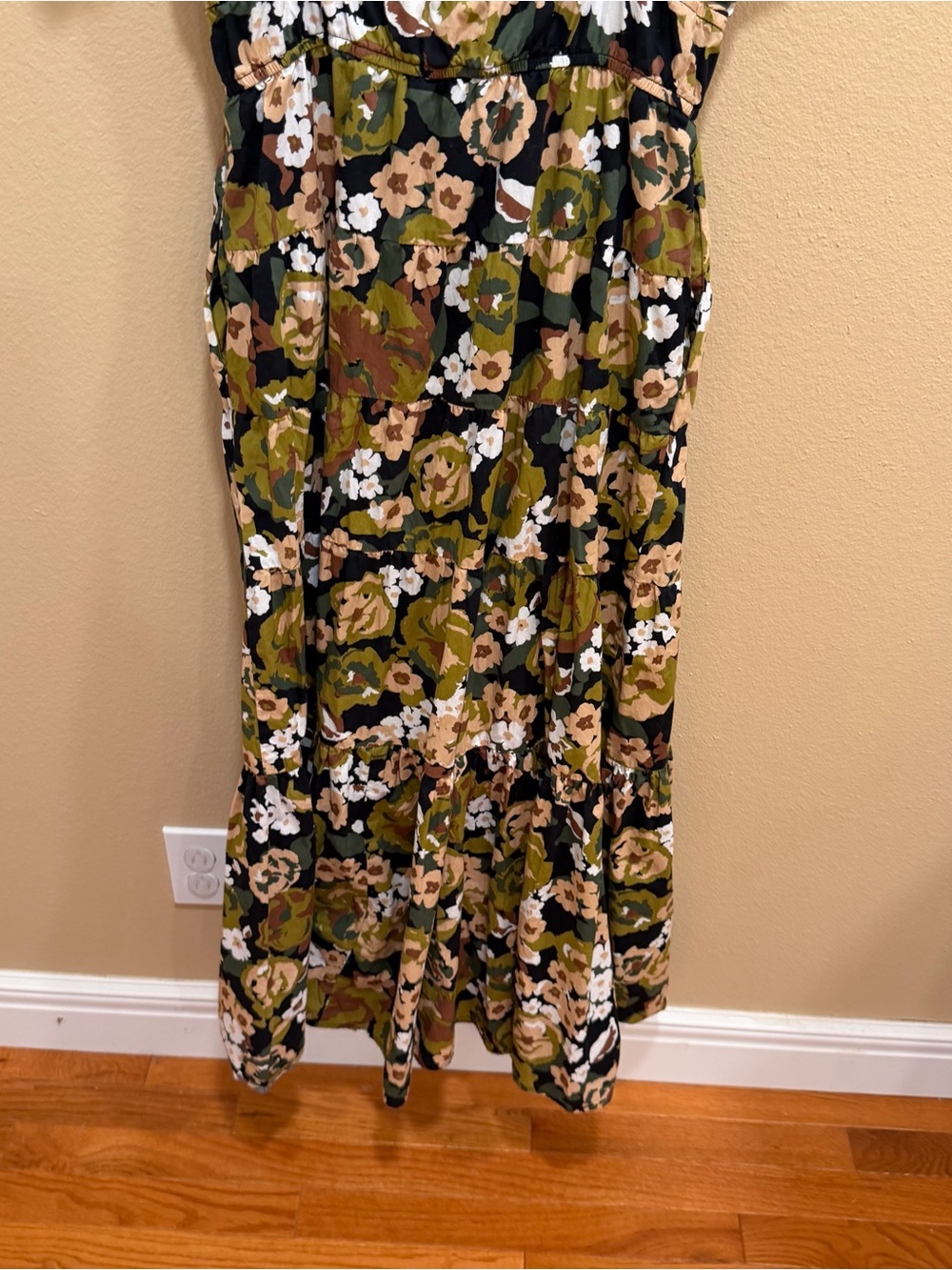 Anthropologie Moon River V-Neck Shirred Midi Dress Large - Picture 6 of 13